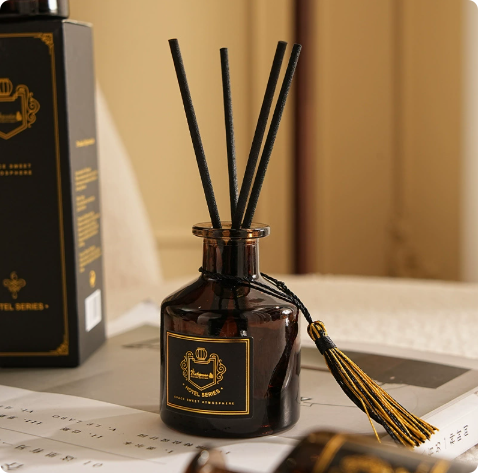 Home Fragrance Logo - ขายดี น้ำหอมปรับอากาศแบบก้านไม้ 50 มล. สไตล์โรงแรม กลิ่นหอมติดทนนาน