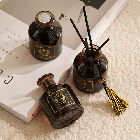 ขายดี น้ำหอมปรับอากาศแบบก้านไม - Home Fragrance Logo บทวิจารณ์และราคา