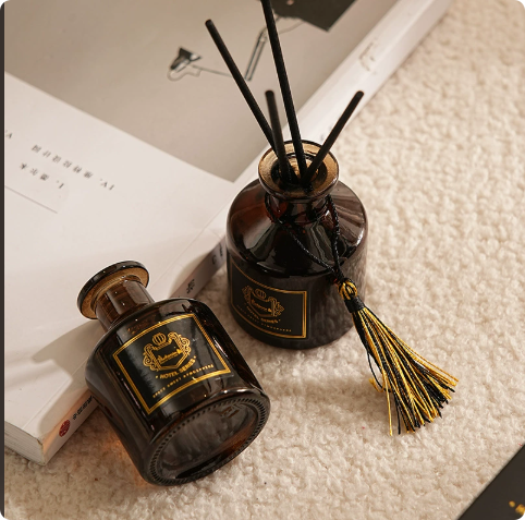 ขายดี น้ำหอมปรับอากาศแบบก้านไม - Home Fragrance Logo บทวิจารณ์และราคา